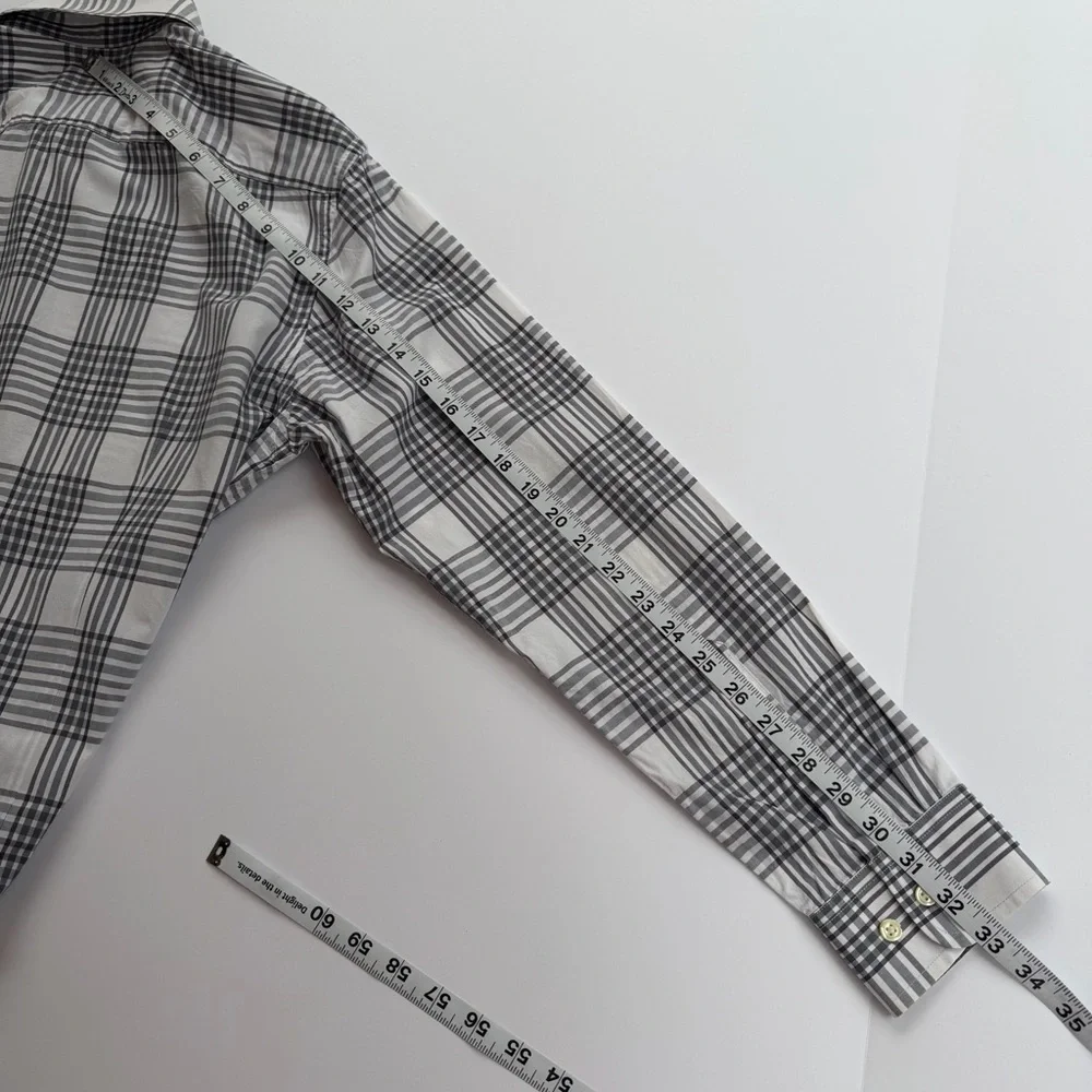 Men’s Banana Republic Long Sleeve Shirt Size Medium​​
